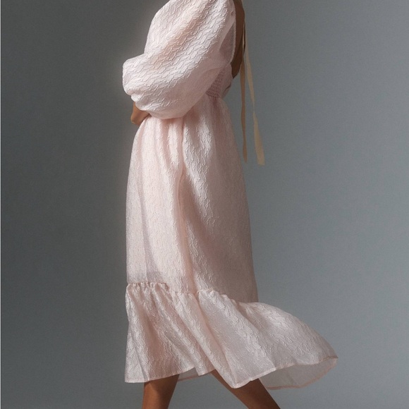 Textured Puff-Sleeve Dress - Picture 3 of 12